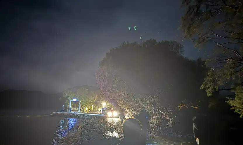 Datça'da sel felaketi bir kişi kayıp arama kurtarma seferberliği