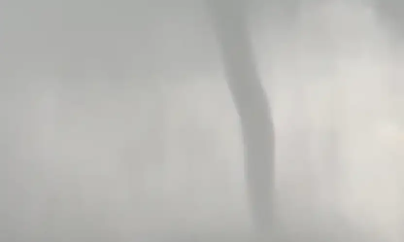 Denizde hortum oluştu