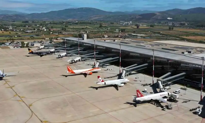 DHMİ, Milas-Bodrum havalimanı'ndaki 4 reklam panosu ihaleye çıkıyor