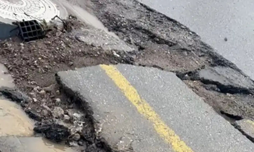 Esnaf isyan etti: araç durmuyor iş yapamıyoruz