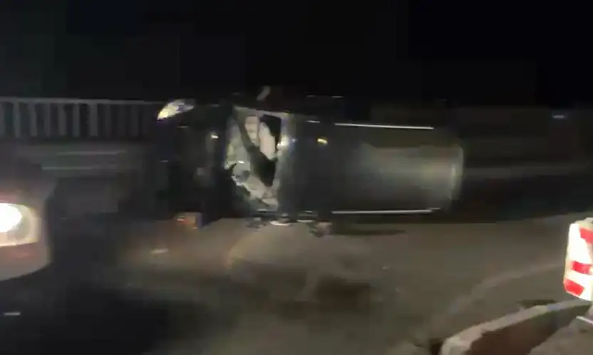 İki araç çarpıştı: 6 yaralı