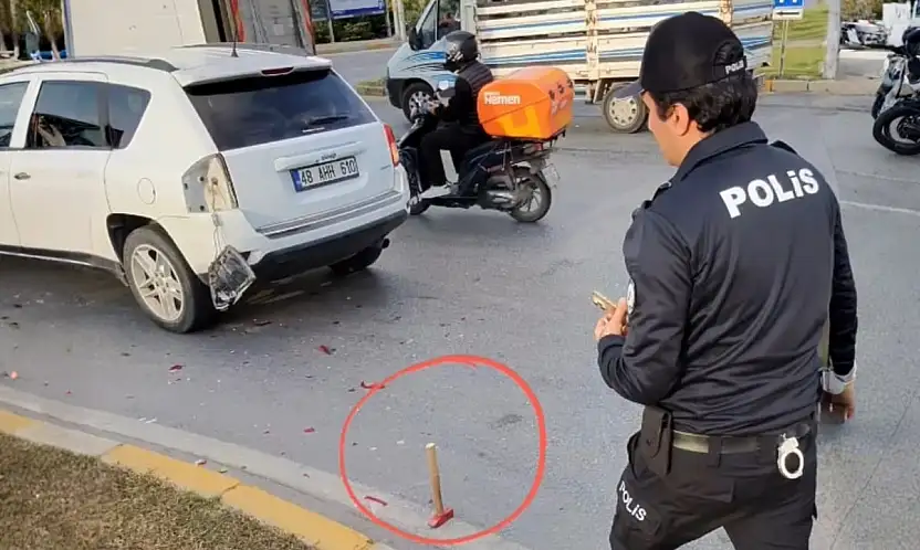 Kadın sürücüye çekiçle saldırı