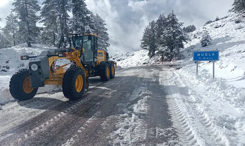 Karla mücadele aralıksız devam ediyor