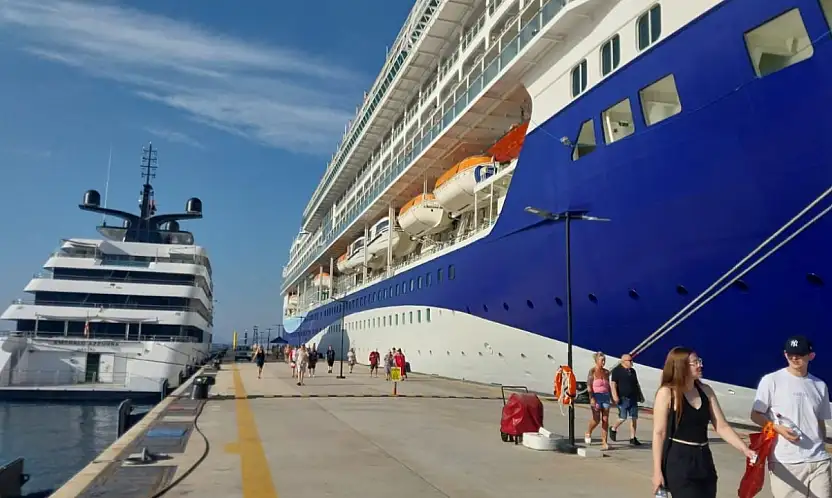 Kruvaziyer sezonu hız kesmiyor