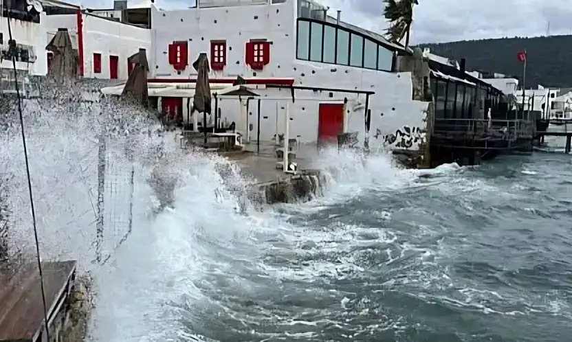 Kuvvetli rüzgar ve fırtına uyarısı