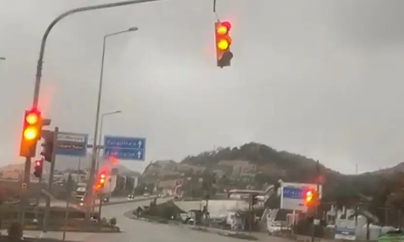 Lamba düşmesin diye dua ederek geçiyorlar