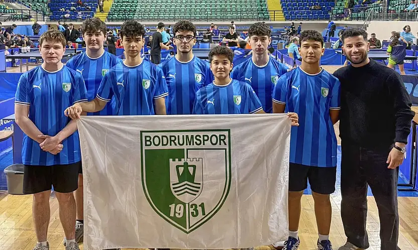 Masa tenisinde grup birincisi oldular