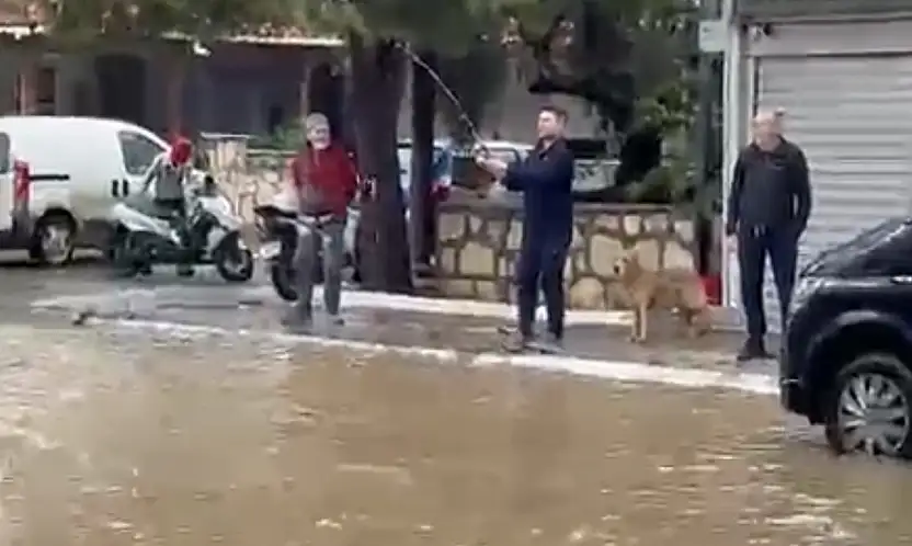 Milas sular altında kaldı