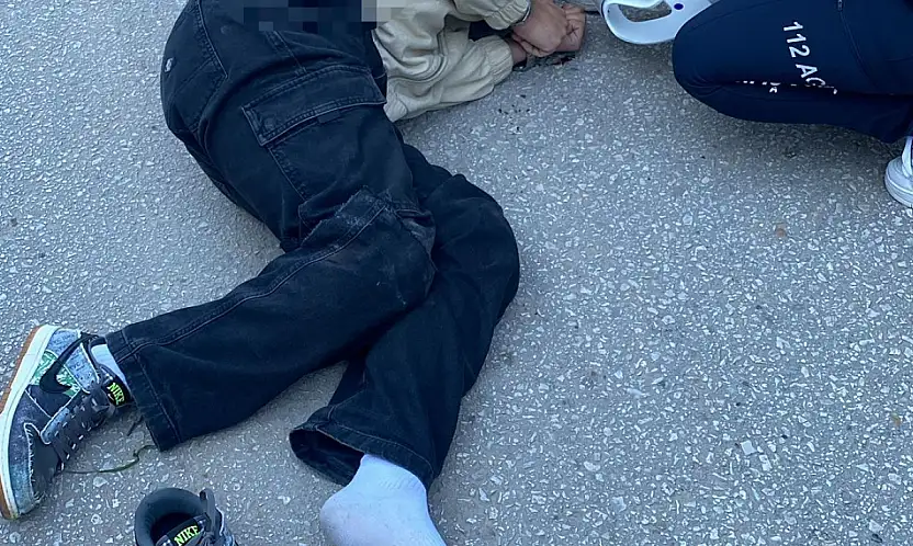 Motosiklet devrildi 2 yaralı