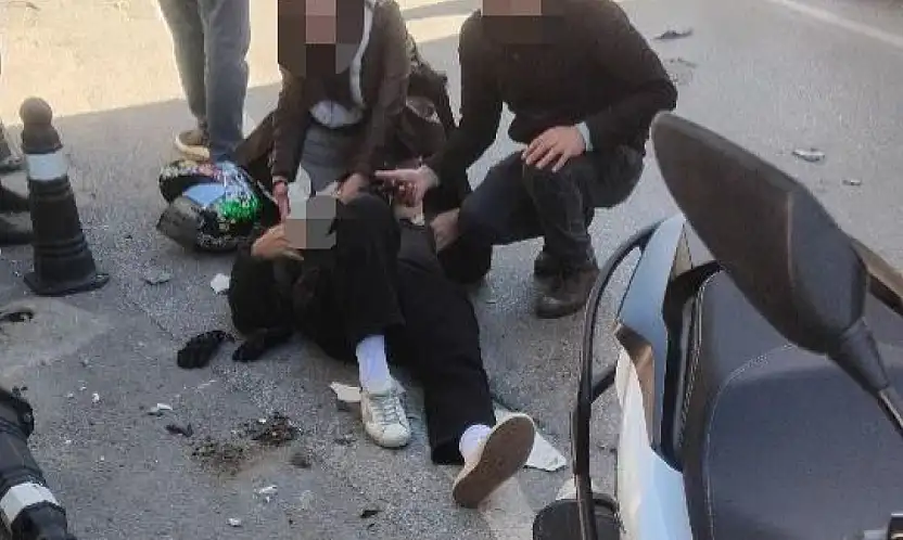 Motosikletler kafa kafaya çarpıştı 1 yaralı