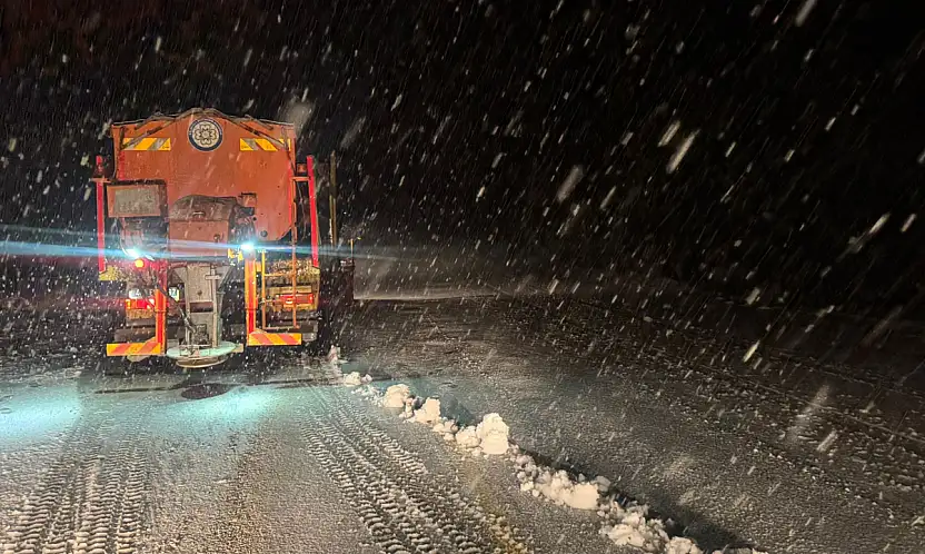 Muğla Büyükşehir ekiplerinin kar mesaisi başladı