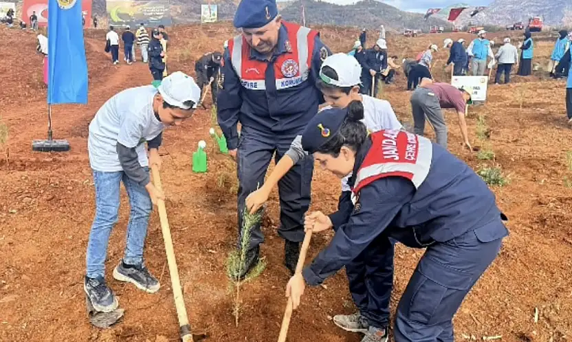 Muğla Jandarması operasyonlarda 59 şüpheliyi yakaladı 17'si tutuklandı