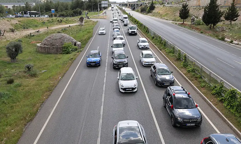 Muğla trafiği rekor kırıyor araç sayısı 768 Bin 233'e ulaştı