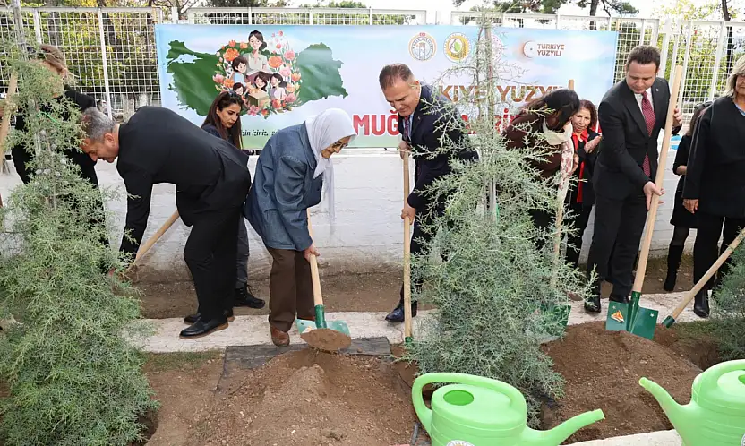 Öğretmenler Günü'nde 16 bin 453 fidan toprakla buluştu