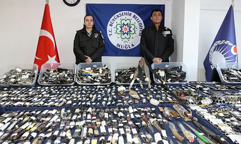 Otogarlarda 2 bin 520 kesici alet ele geçirildi