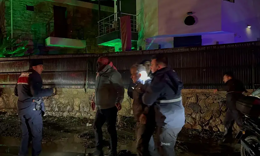 Sele kapılan vatandaş sağ olarak bulundu