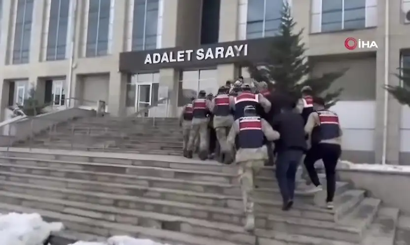 Siber dolandırıcılığa darbe: 90 şüpheli yakalandı