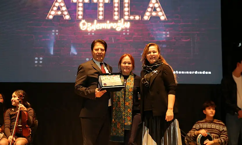 TED Bodrum koleji'nde Attila Özdemiroğlu anısına ustaya saygı gecesi