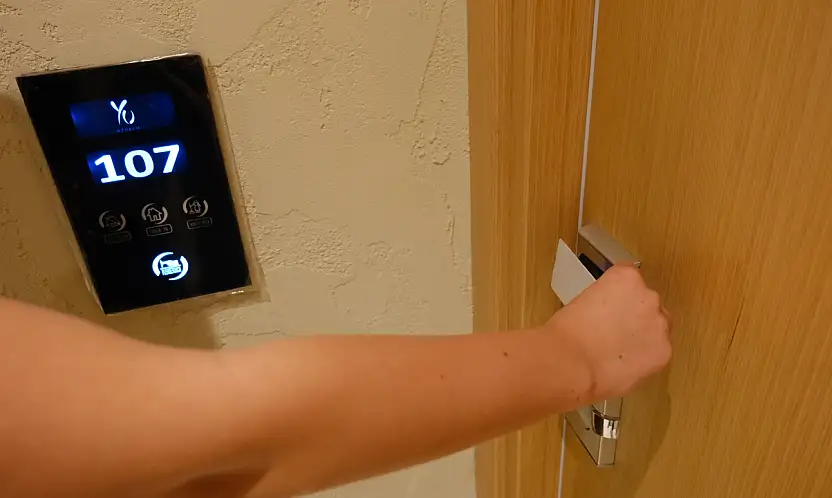 Yangına dayanıklı kartlı kilitlere standart getirildi