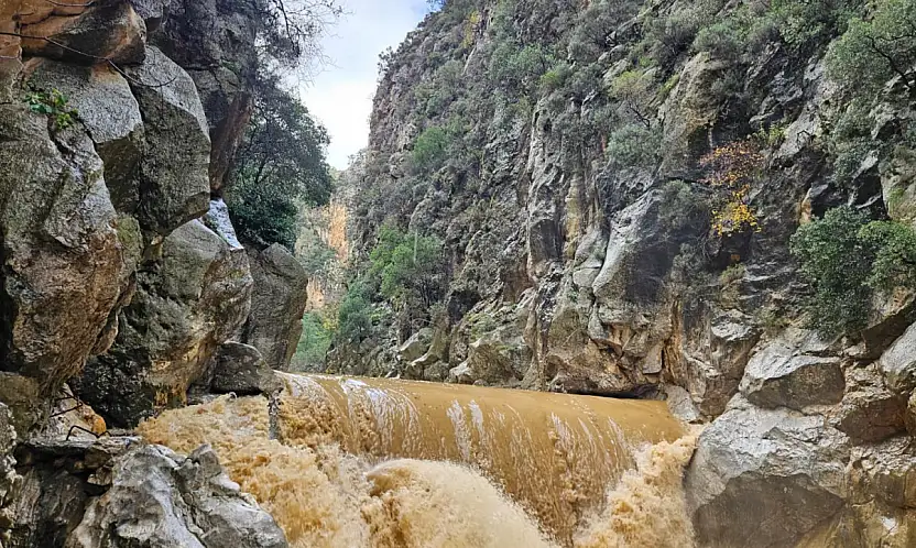 Yoğun yağışlar Gökbük Kanyonu'nun su debisini artırdı